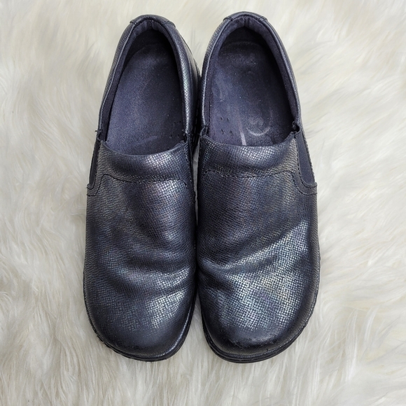 Black Mermaid Klogs - Picture 3 of 13